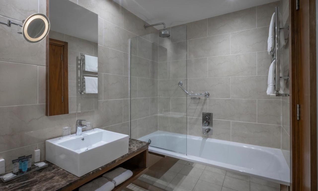 The Maritime Hotell Bantry Exteriör bild
