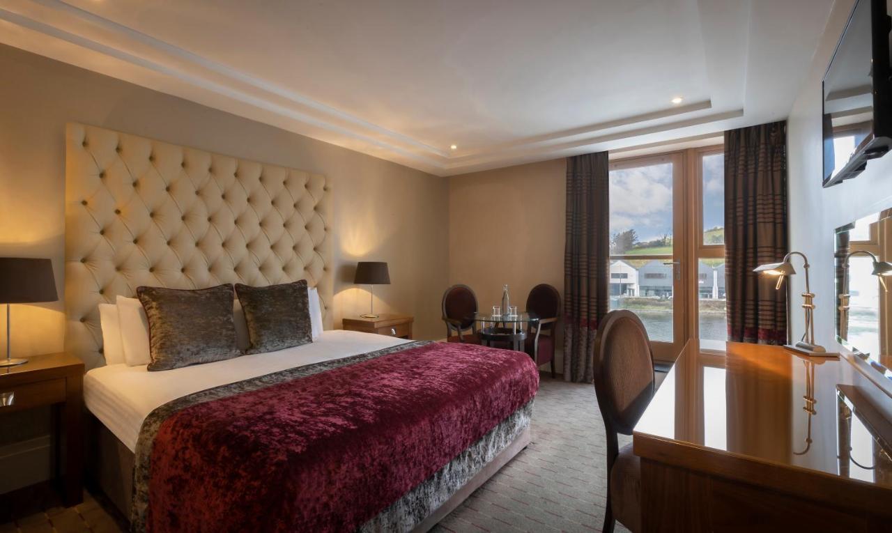 The Maritime Hotell Bantry Exteriör bild