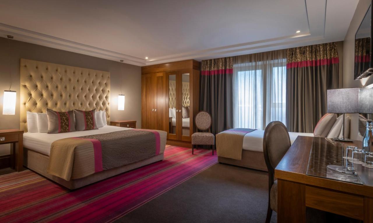 The Maritime Hotell Bantry Exteriör bild
