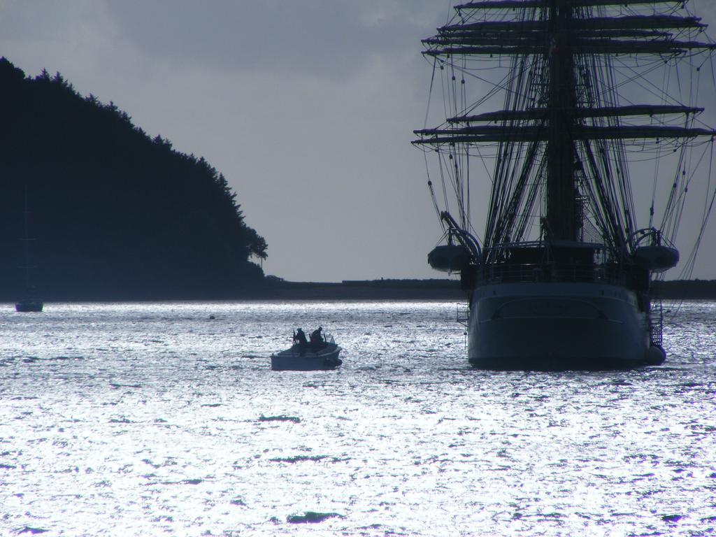 The Maritime Hotell Bantry Exteriör bild